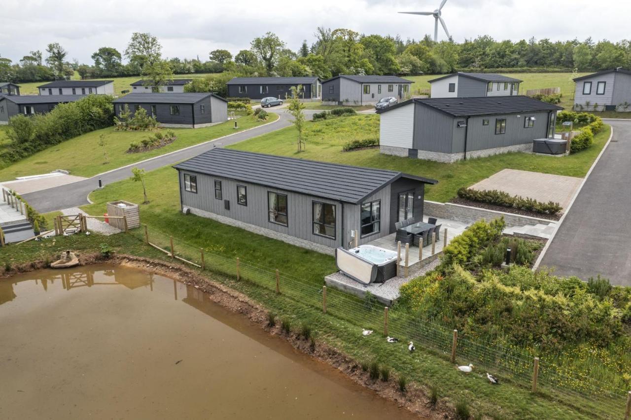 Lilac Lodge, 22 Roadford Lake Lodges Lifton Exterior foto